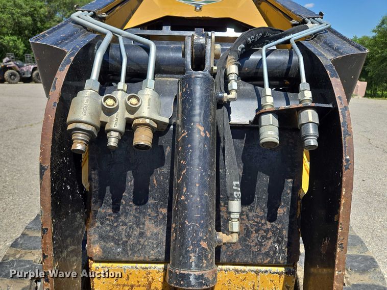 image for item EF1624 2018 Vermeer CTX100 compact utility loader