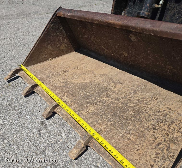 image for item EF1624 2018 Vermeer CTX100 compact utility loader