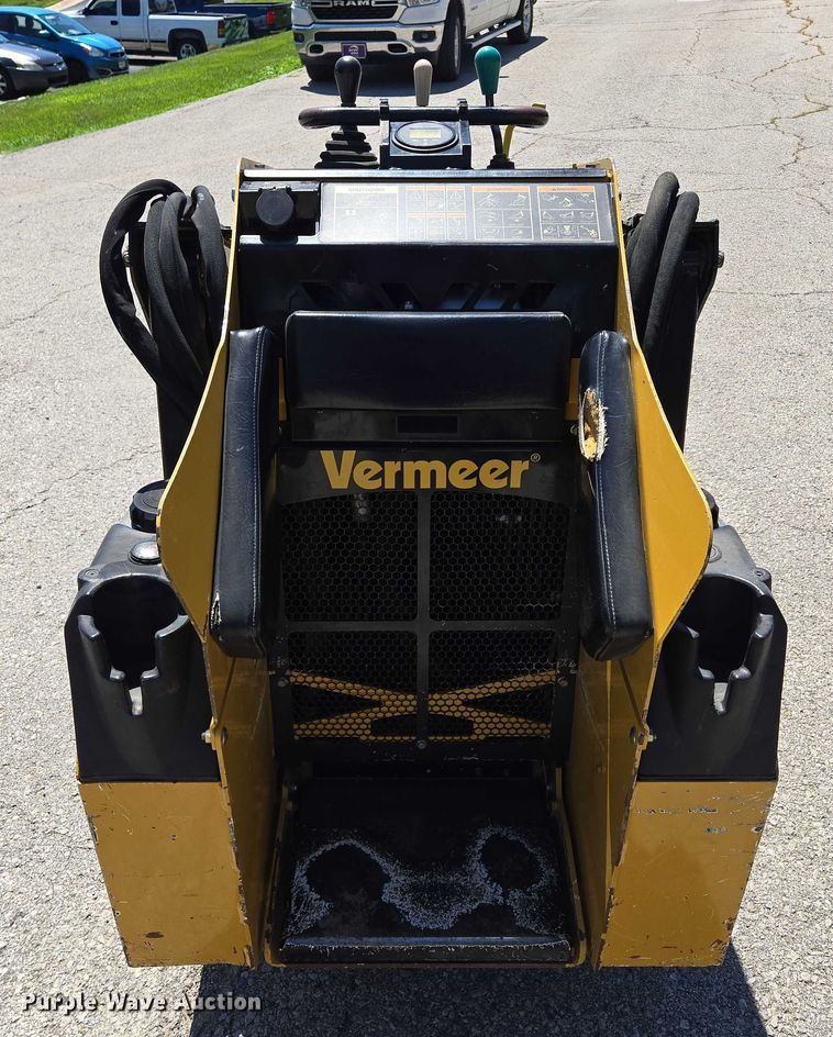 image for item EF1624 2018 Vermeer CTX100 compact utility loader