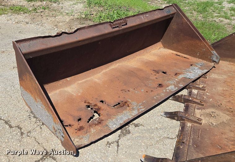 image for item EF1630 (2) skid steer buckets 