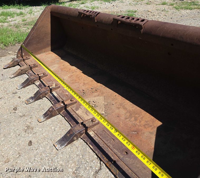 image for item EF1630 (2) skid steer buckets 