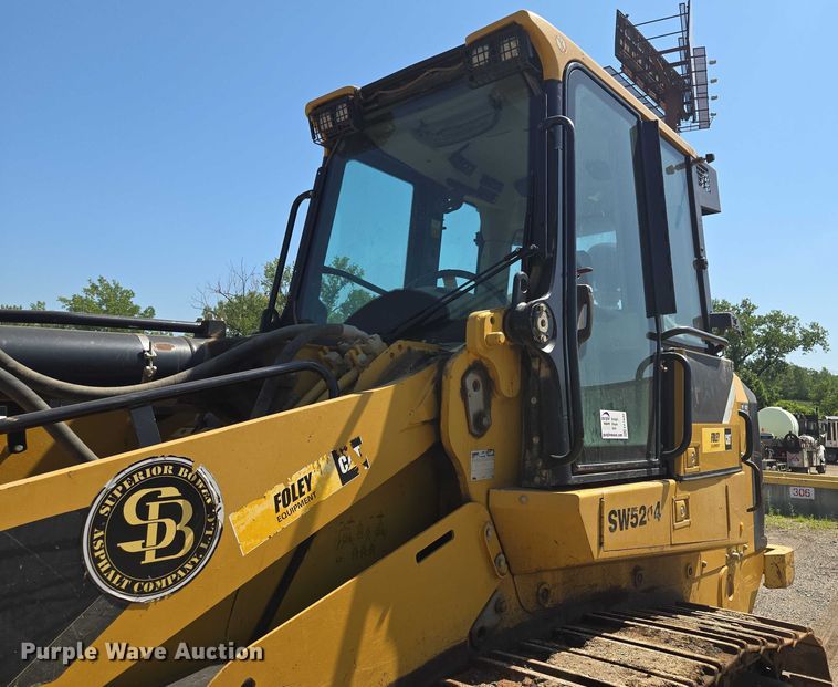 image for item EF1642 2011 Caterpillar 963D track loader