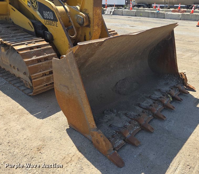 image for item EF1642 2011 Caterpillar 963D track loader