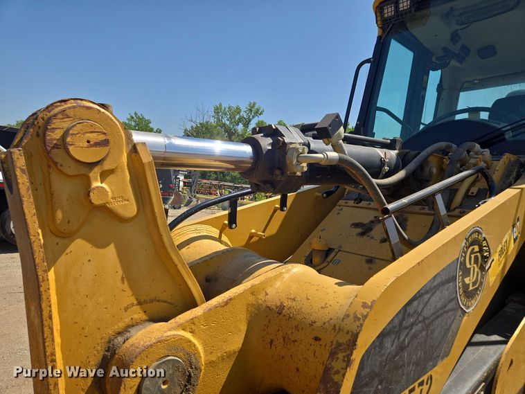 image for item EF1642 2011 Caterpillar 963D track loader