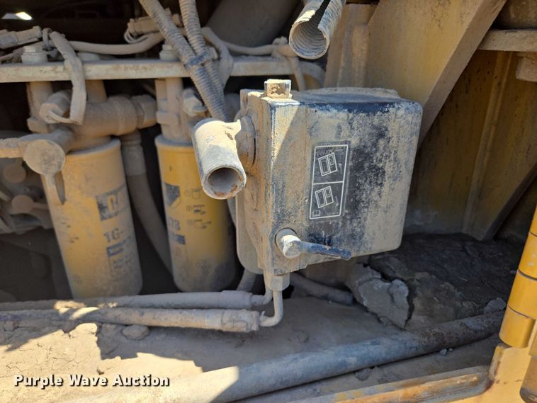 image for item EF1642 2011 Caterpillar 963D track loader