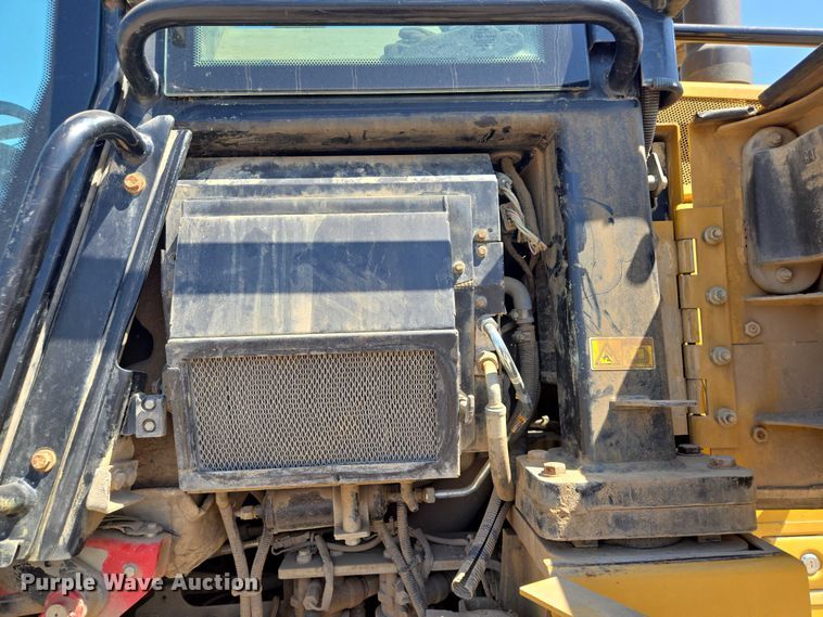 image for item EF1642 2011 Caterpillar 963D track loader