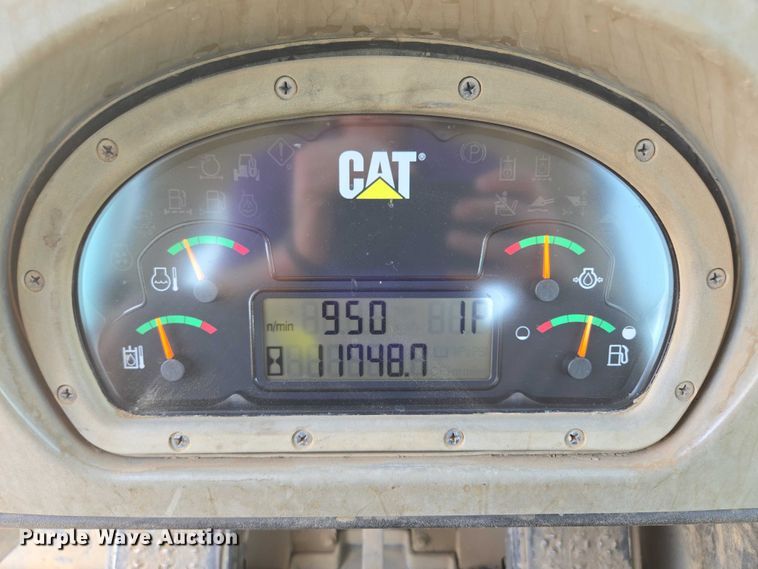 image for item EF1642 2011 Caterpillar 963D track loader