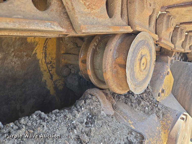 image for item EF1642 2011 Caterpillar 963D track loader