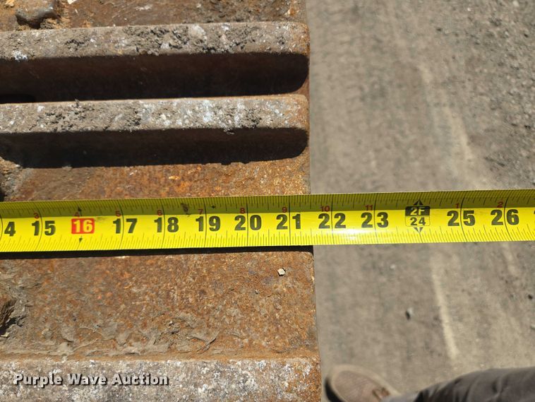 image for item EF1642 2011 Caterpillar 963D track loader