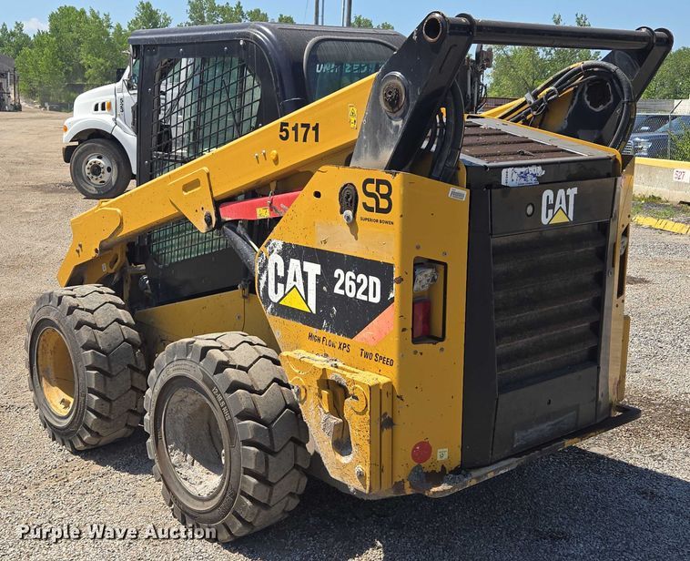 image for item EF1643 Caterpillar 262D skid steer loader