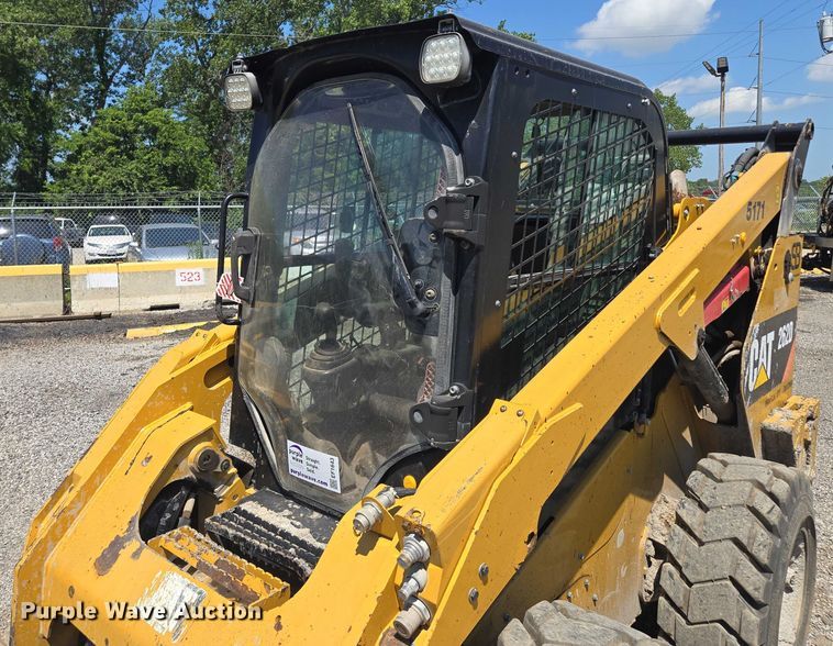 image for item EF1643 Caterpillar 262D skid steer loader