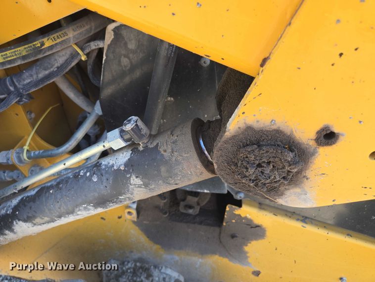 image for item EF1643 Caterpillar 262D skid steer loader