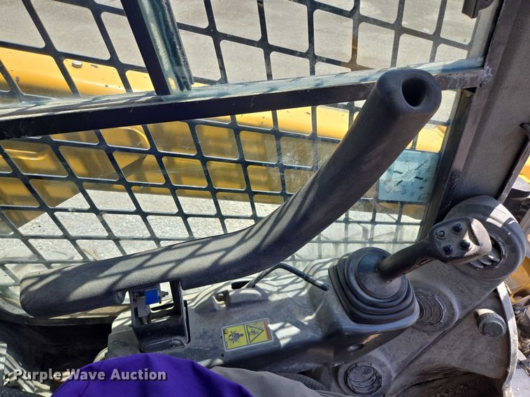 image for item EF1643 Caterpillar 262D skid steer loader