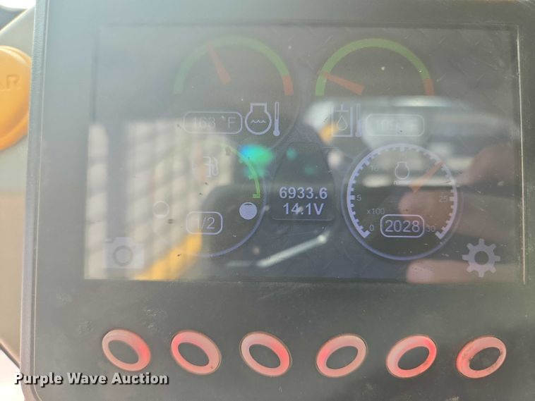 image for item EF1643 Caterpillar 262D skid steer loader