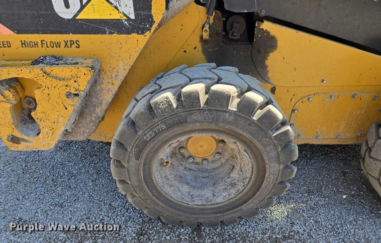 image for item EF1643 Caterpillar 262D skid steer loader