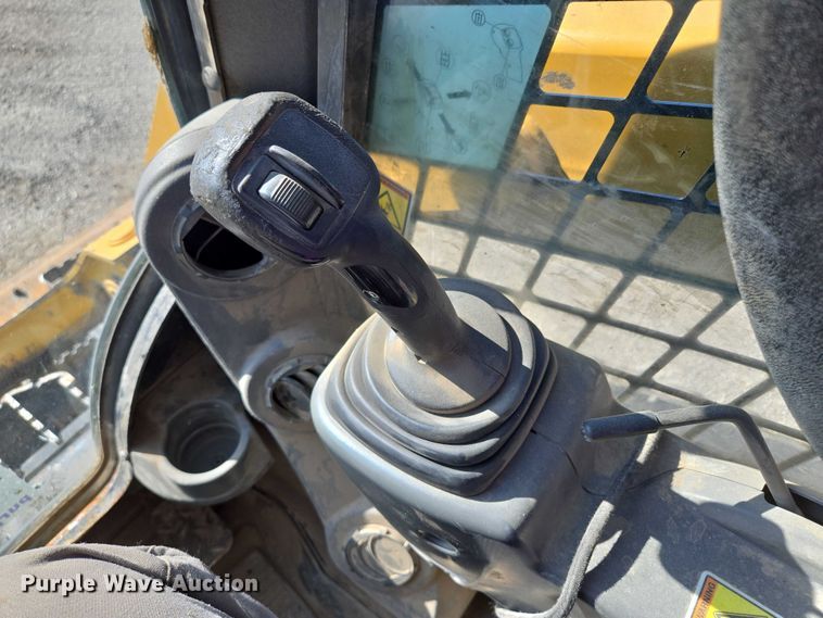 image for item EF1644 2017 Caterpillar 259D tracked skid steer loader