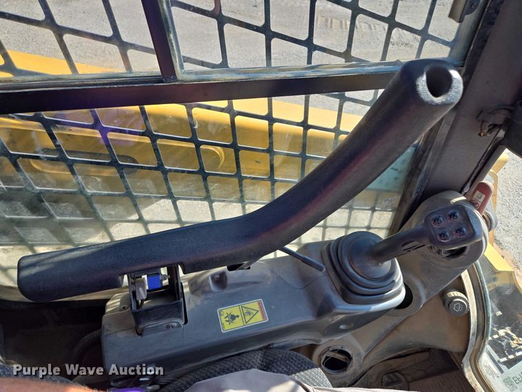 image for item EF1644 2017 Caterpillar 259D tracked skid steer loader