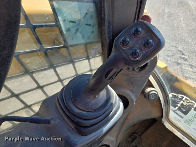 image for item EF1644 2017 Caterpillar 259D tracked skid steer loader