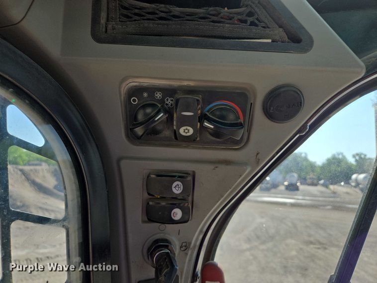 image for item EF1644 2017 Caterpillar 259D tracked skid steer loader