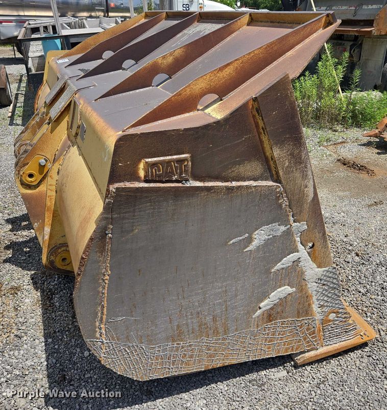 image for item EF1646 Caterpillar  wheel loader bucket