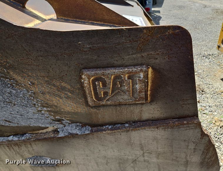 image for item EF1646 Caterpillar  wheel loader bucket