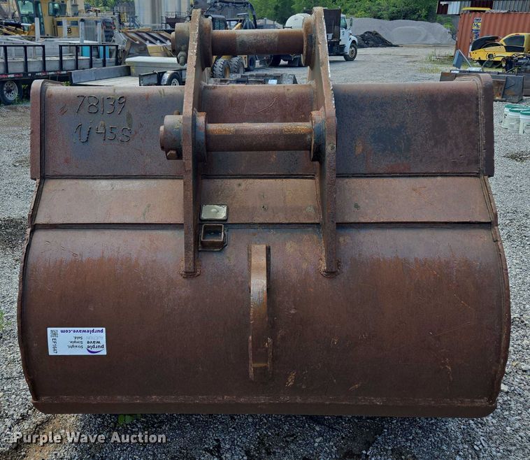 image for item EF1647 Esco excavator bucket