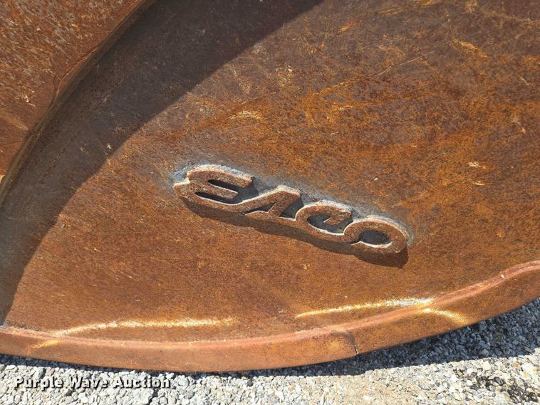 image for item EF1647 Esco excavator bucket