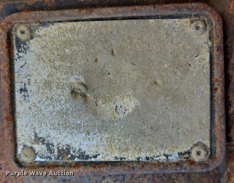 image for item EF1647 Esco excavator bucket