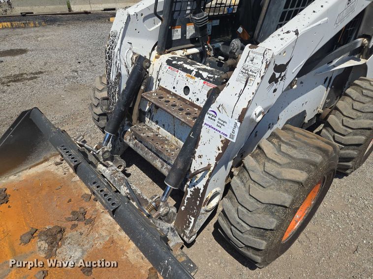 image for item EF1655 2006 Bobcat S250 skid steer loader