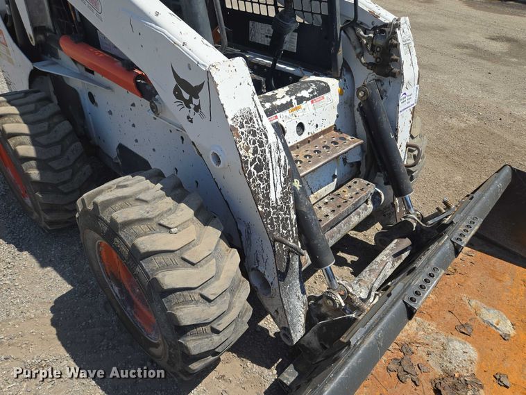 image for item EF1655 2006 Bobcat S250 skid steer loader
