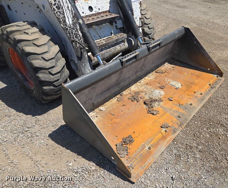 image for item EF1655 2006 Bobcat S250 skid steer loader