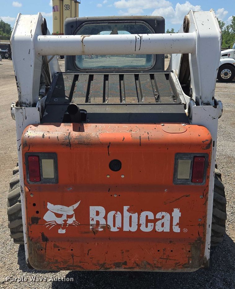 image for item EF1655 2006 Bobcat S250 skid steer loader