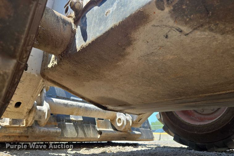 image for item EF1655 2006 Bobcat S250 skid steer loader