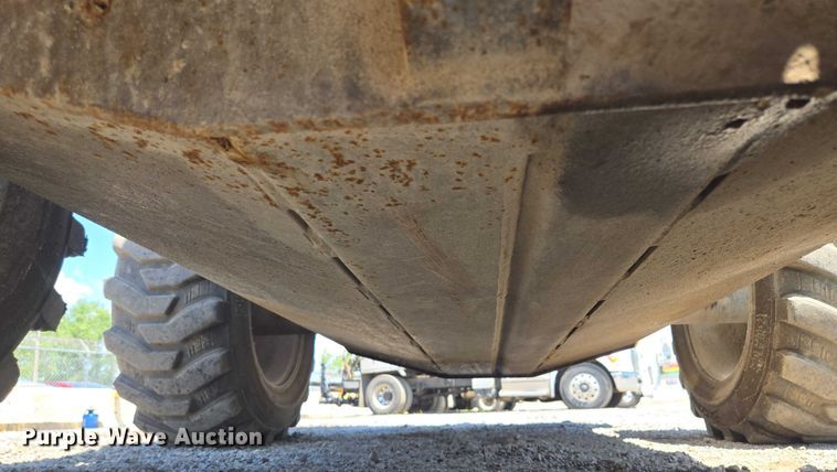 image for item EF1655 2006 Bobcat S250 skid steer loader