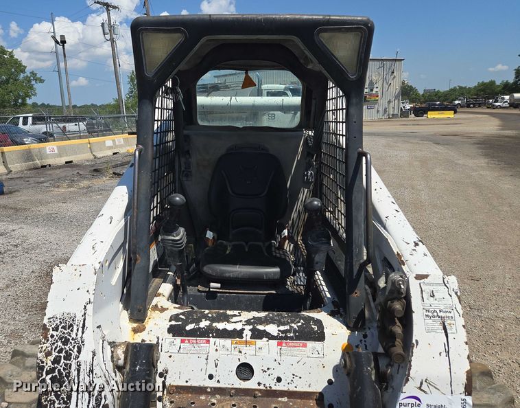 image for item EF1655 2006 Bobcat S250 skid steer loader