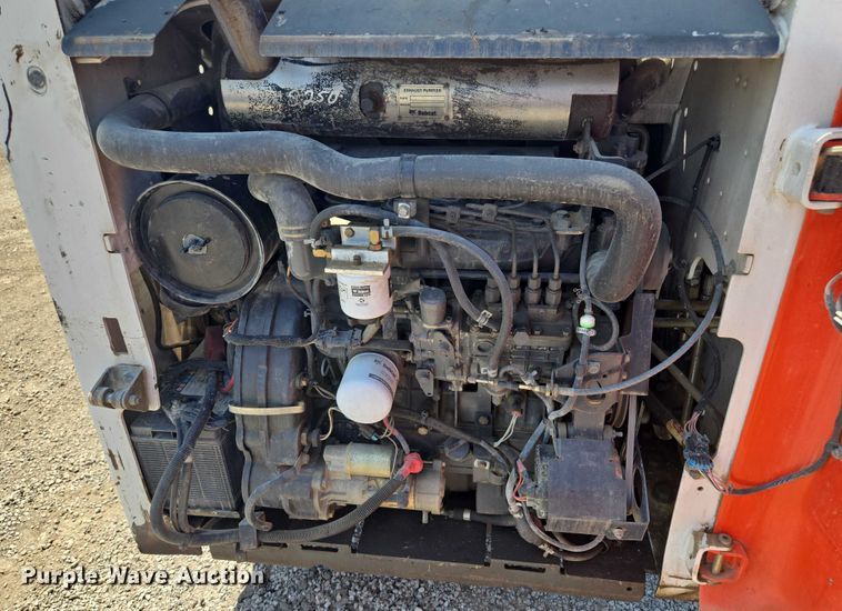 image for item EF1655 2006 Bobcat S250 skid steer loader