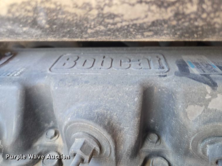 image for item EF1655 2006 Bobcat S250 skid steer loader