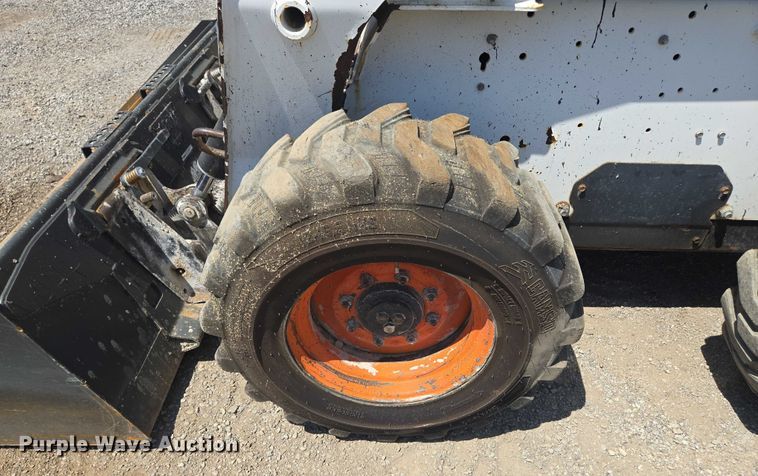 image for item EF1655 2006 Bobcat S250 skid steer loader