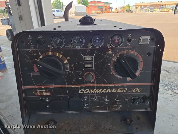 image for item EF1663 Lincoln Electric  Commander 300 welder/generator