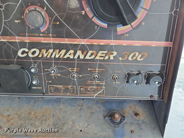 image for item EF1663 Lincoln Electric  Commander 300 welder/generator