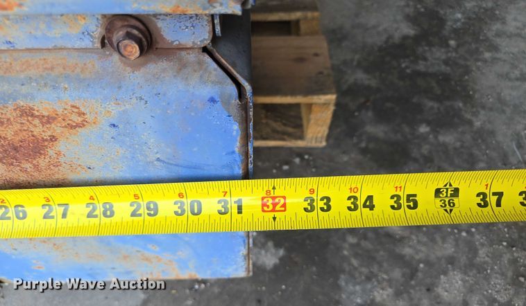 image for item EF1663 Lincoln Electric  Commander 300 welder/generator