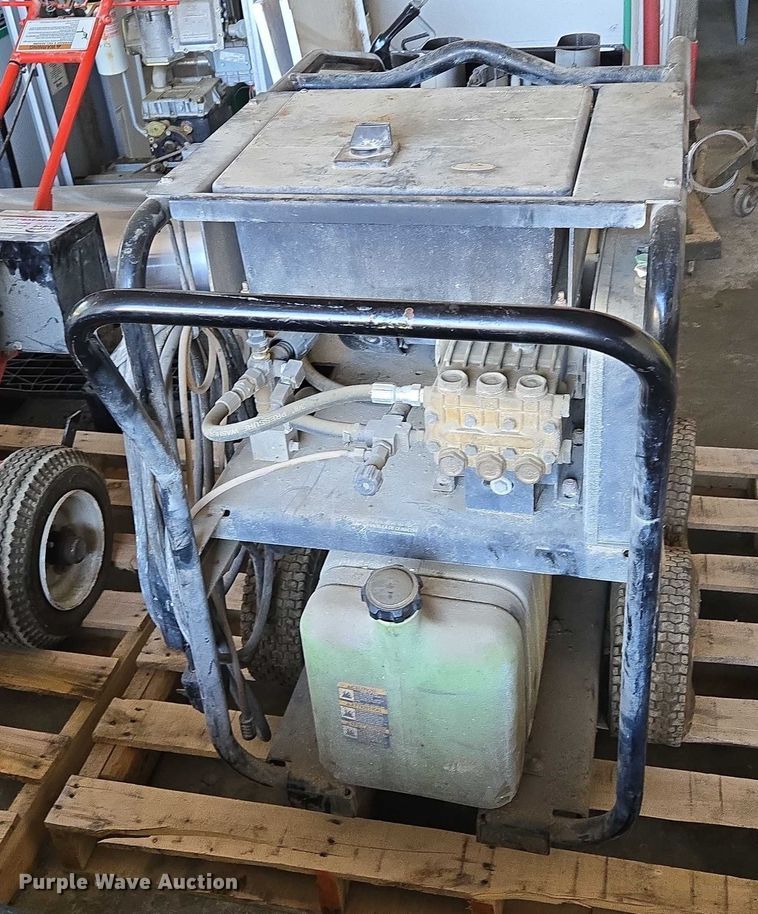 image for item EF1664 Mi-T-M HSE-2504-0M10 pressure washer