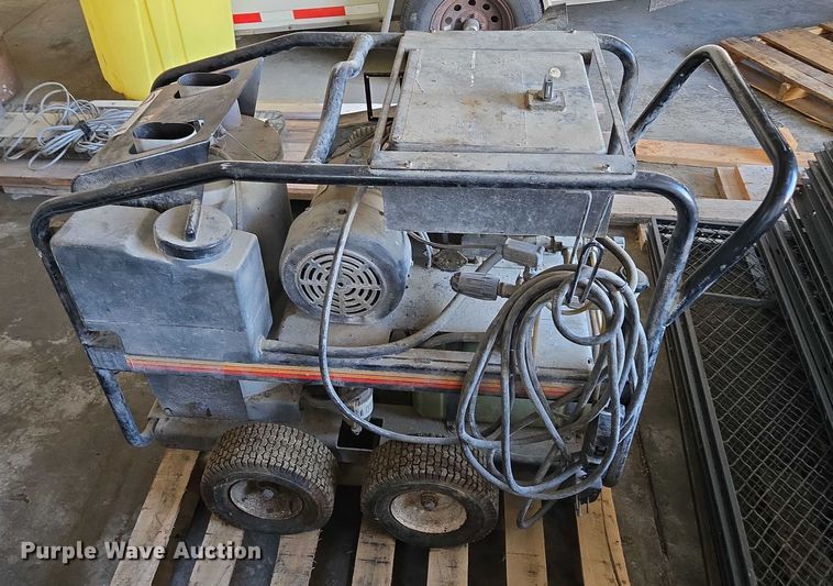 image for item EF1664 Mi-T-M HSE-2504-0M10 pressure washer