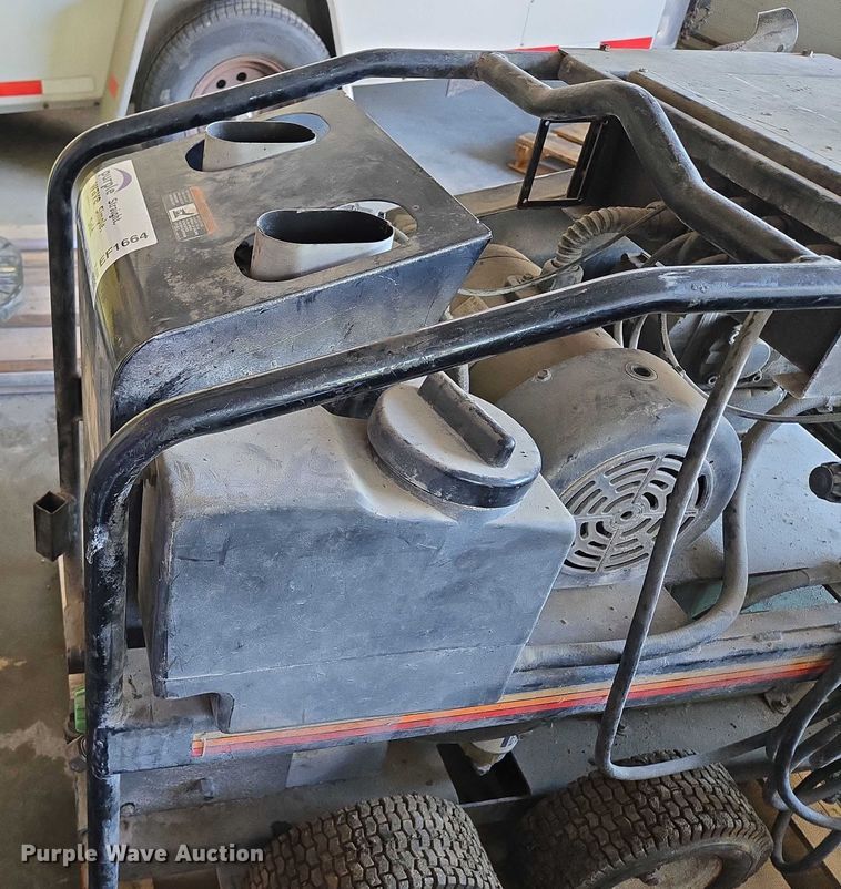 image for item EF1664 Mi-T-M HSE-2504-0M10 pressure washer