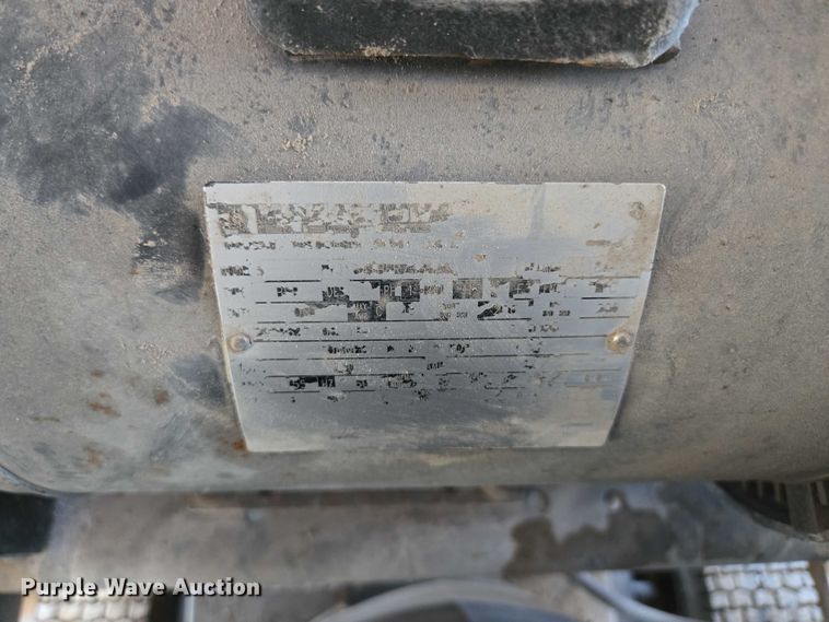 image for item EF1664 Mi-T-M HSE-2504-0M10 pressure washer