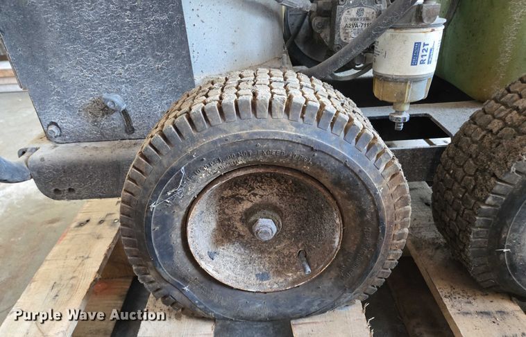 image for item EF1664 Mi-T-M HSE-2504-0M10 pressure washer