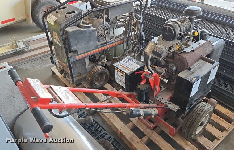 image for item EF1665 Crafco 200 pavement cutter