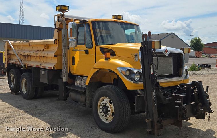 image for item EF1670 2014 International 7500  dump truck