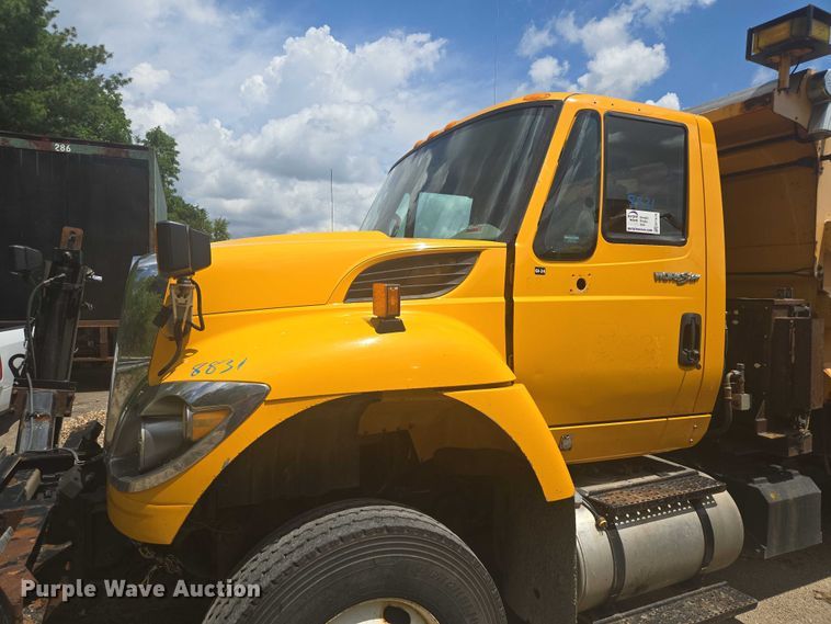 image for item EF1670 2014 International 7500  dump truck