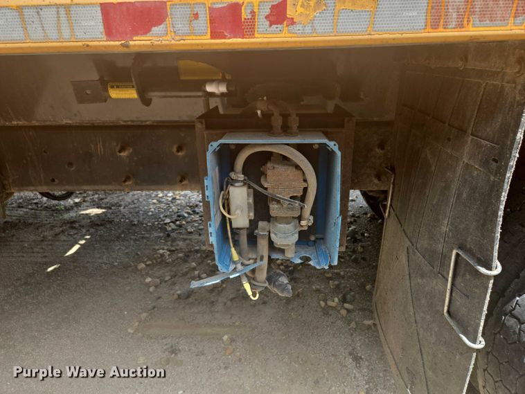 image for item EF1670 2014 International 7500  dump truck